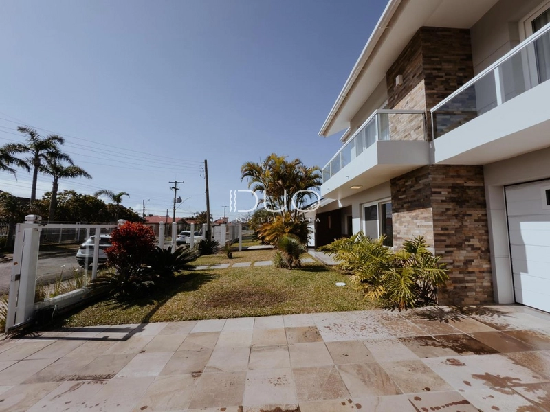 SOBRADO COM 3 SUÍTES EM XANGRI-LÁ: 4ª foto da galeria de imagens do imóvel