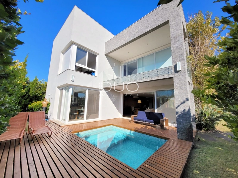 SOBRADO NO CONDOMÍNIO LA PLAGE EM XANGRI-LÁ: 2ª foto da galeria de imagens do imóvel