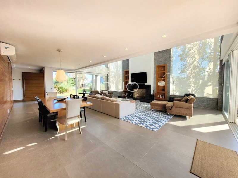 SOBRADO NO CONDOMÍNIO LA PLAGE EM XANGRI-LÁ: 5ª foto da galeria de imagens do imóvel