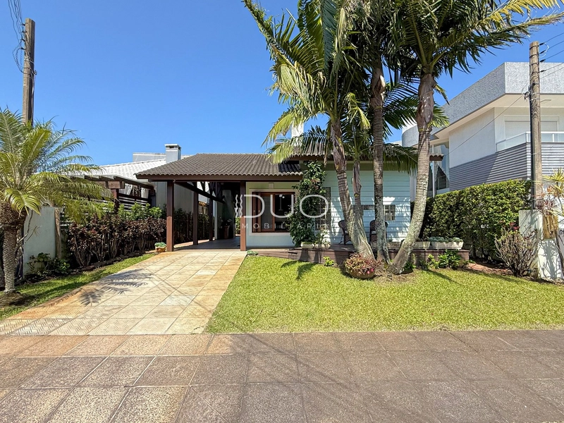 CASA NO CONDOMÍNIO CONDADO DE CAPÃO