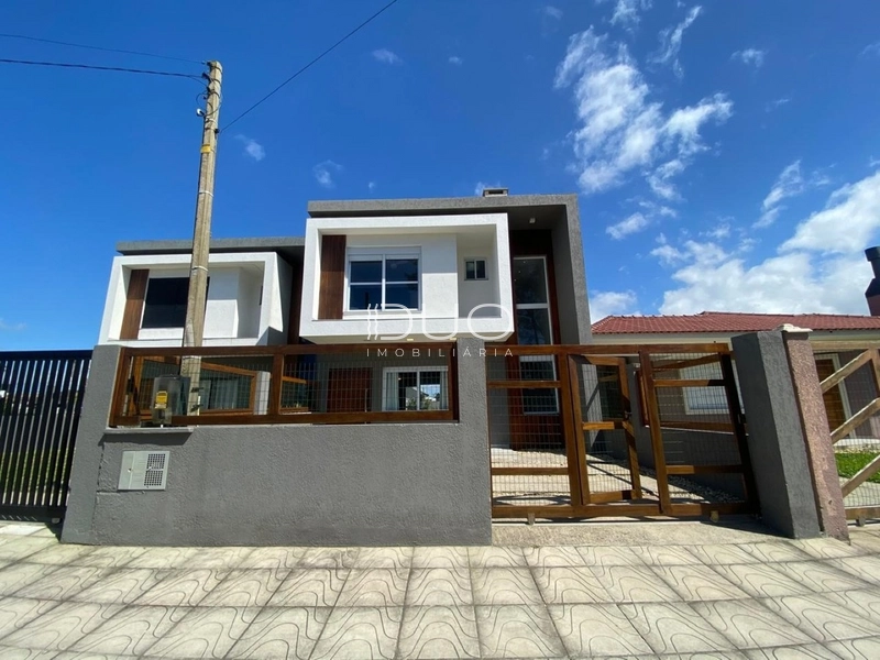 CASA EM XANGRI-LÁ: 3ª foto da galeria de imagens do imóvel