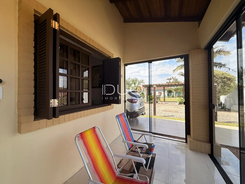 CASA EM XANGRI-LÁ: 6ª foto da galeria de imagens do imóvel