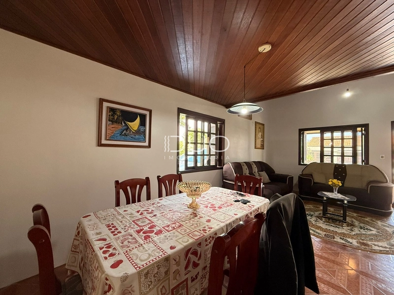 CASA EM XANGRI-LÁ: 9ª foto da galeria de imagens do imóvel