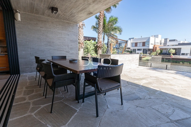 CASA COM 5 DORMITÓRIOS NO CONDOMÍNIO MALIBU: 36ª foto da galeria de imagens do imóvel