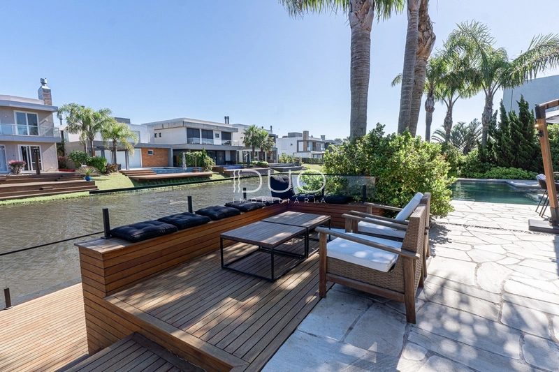 CASA COM 5 DORMITÓRIOS NO CONDOMÍNIO MALIBU: 38ª foto da galeria de imagens do imóvel