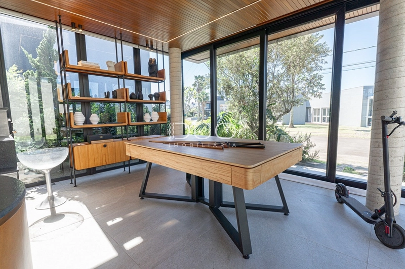 CASA COM 5 DORMITÓRIOS NO CONDOMÍNIO MALIBU: 30ª foto da galeria de imagens do imóvel