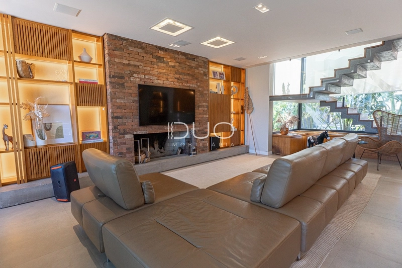 CASA COM 5 DORMITÓRIOS NO CONDOMÍNIO MALIBU: 6ª foto da galeria de imagens do imóvel