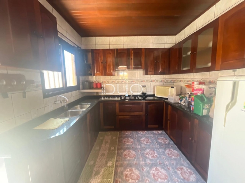 CASA COM 4 DORMITÓRIOS EM XANGRI-LÁ: 5ª foto da galeria de imagens do imóvel