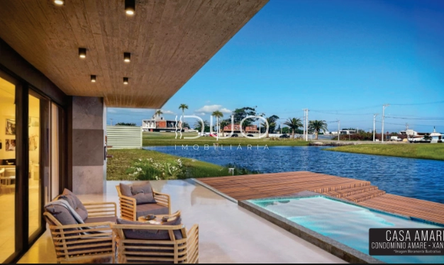 SOBRADO NO CONDOMÍNIO AMARE EM XANGRI-LÁ