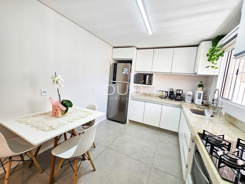 CASA EM XANGRI-LÁ: 6ª foto da galeria de imagens do imóvel