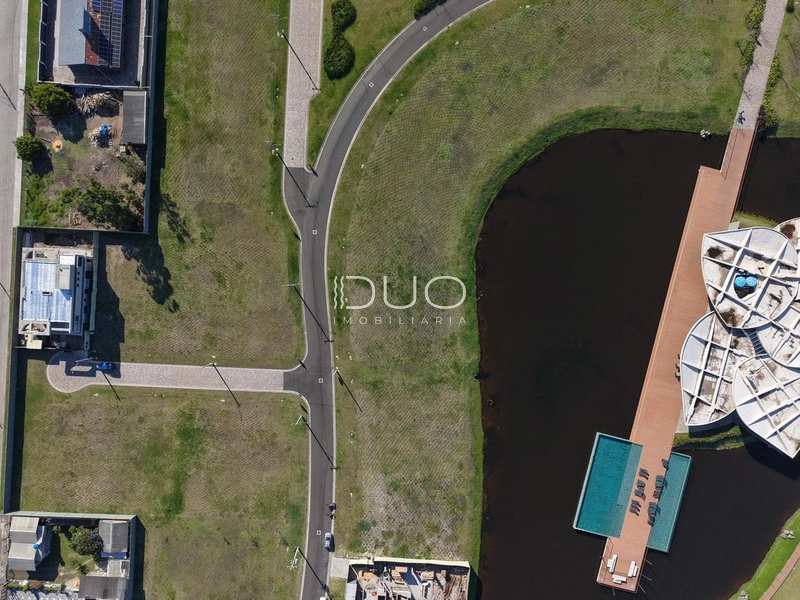 TERRENO NO CONDOMÍNIO LÓTUS EM XANGRI-LÁ: 1ª foto da galeria de imagens do imóvel