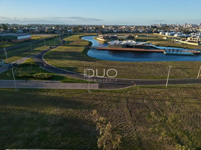 TERRENO NO CONDOMÍNIO LÓTUS EM XANGRI-LÁ: 2ª foto da galeria de imagens do imóvel