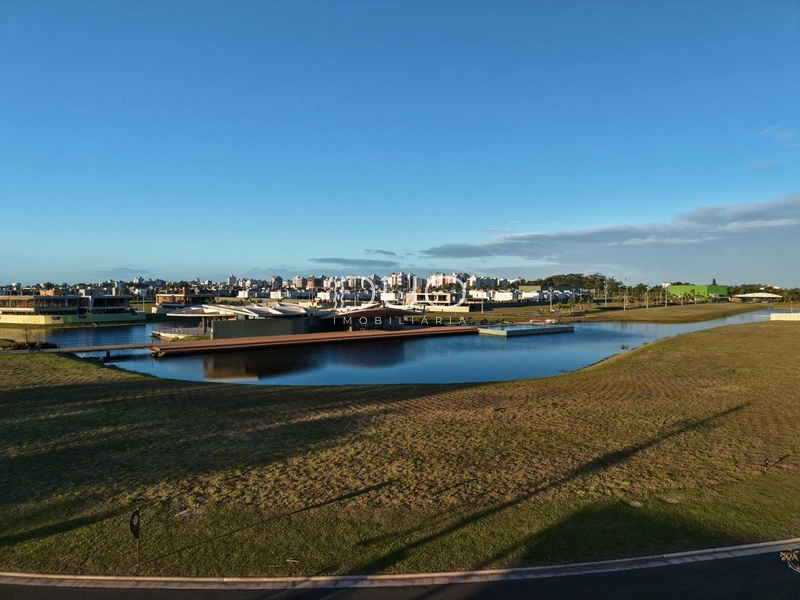 TERRENO NO CONDOMÍNIO LÓTUS EM XANGRI-LÁ: 2ª foto da galeria de imagens do imóvel