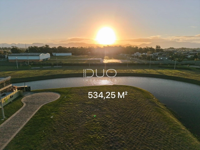 TERRENO NO CONDOMÍNIO LÓTUS EM XANGRI-LÁ: 1ª foto da galeria de imagens do imóvel