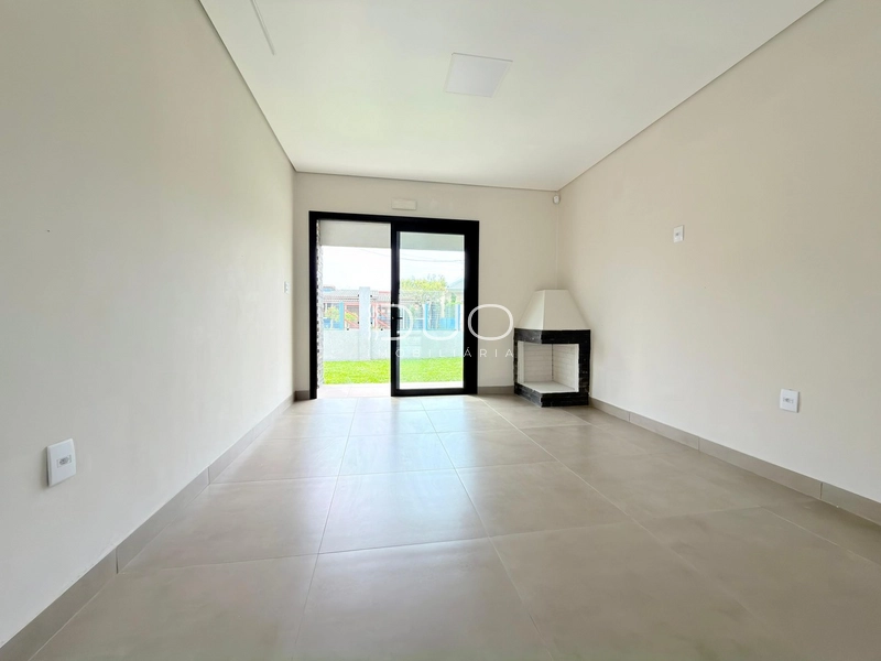 CASA EM ATLÂNTIDA SUL: 4ª foto da galeria de imagens do imóvel