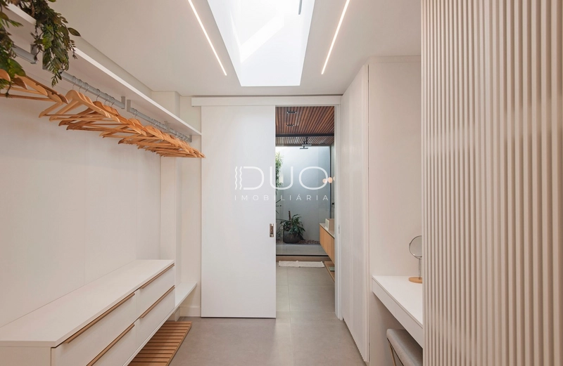 CASA COM 5 DORMITÓRIOS NO CONDOÍNIO SENSE: 8ª foto da galeria de imagens do imóvel