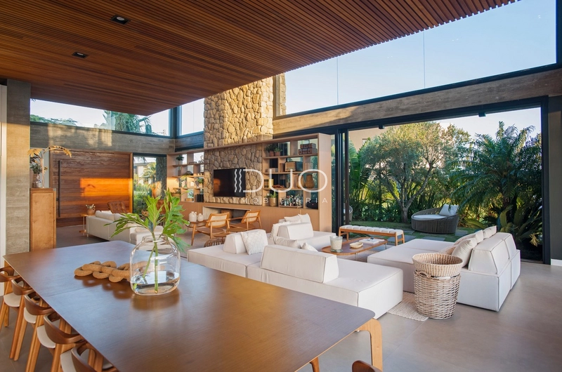 CASA COM 5 DORMITÓRIOS NO CONDOÍNIO SENSE: 12ª foto da galeria de imagens do imóvel