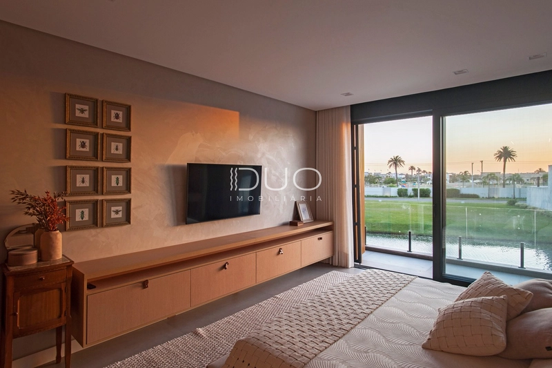 CASA COM 5 DORMITÓRIOS NO CONDOÍNIO SENSE: 18ª foto da galeria de imagens do imóvel