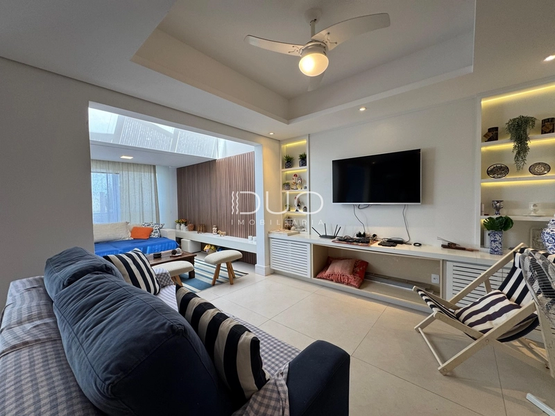 SOBRADO NO CONDOMÍNIO PATEO MARBELLA EM XANGRI-LÁ: 4ª foto da galeria de imagens do imóvel