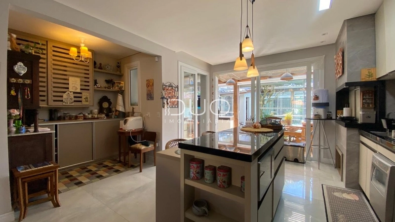 SOBRADO NO CENTRO DE XANGRI-LÁ: 6ª foto da galeria de imagens do imóvel