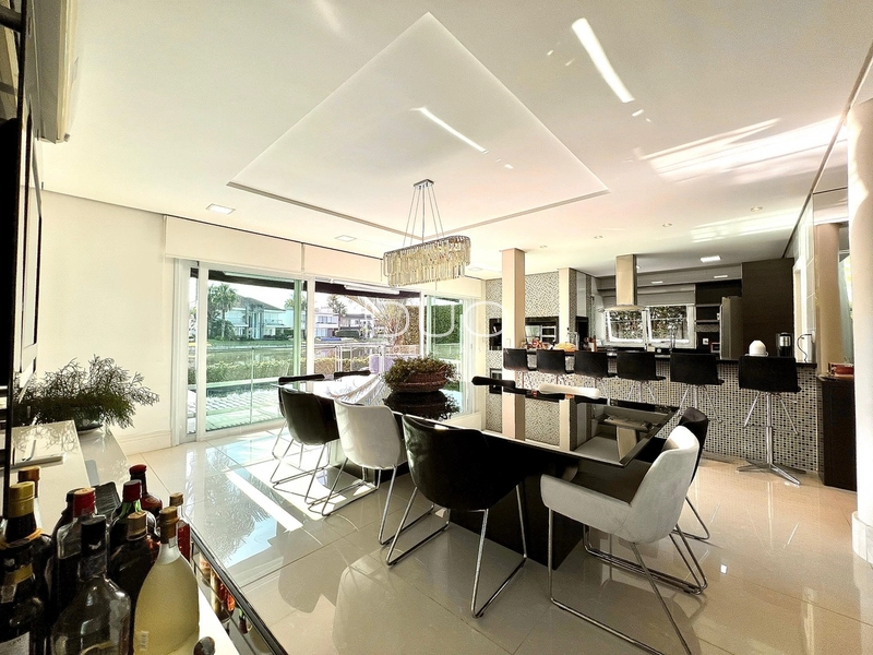 CASA COM 5 DORMITÓRIOS NO CONDOMÍNIO BOSQUES: 12ª foto da galeria de imagens do imóvel