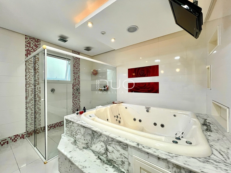 CASA COM 5 DORMITÓRIOS NO CONDOMÍNIO BOSQUES: 17ª foto da galeria de imagens do imóvel