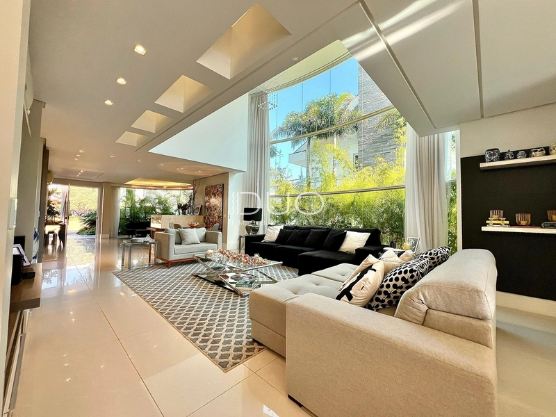 CASA COM 5 DORMITÓRIOS NO CONDOMÍNIO BOSQUES: 4ª foto da galeria de imagens do imóvel