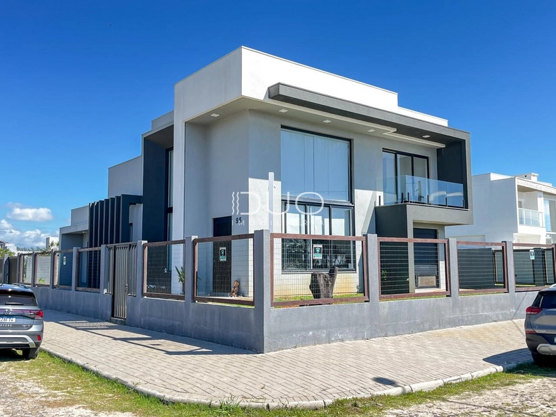 CASA NO ARPOADOR, EM XANGRI-LÁ: 4ª foto da galeria de imagens do imóvel