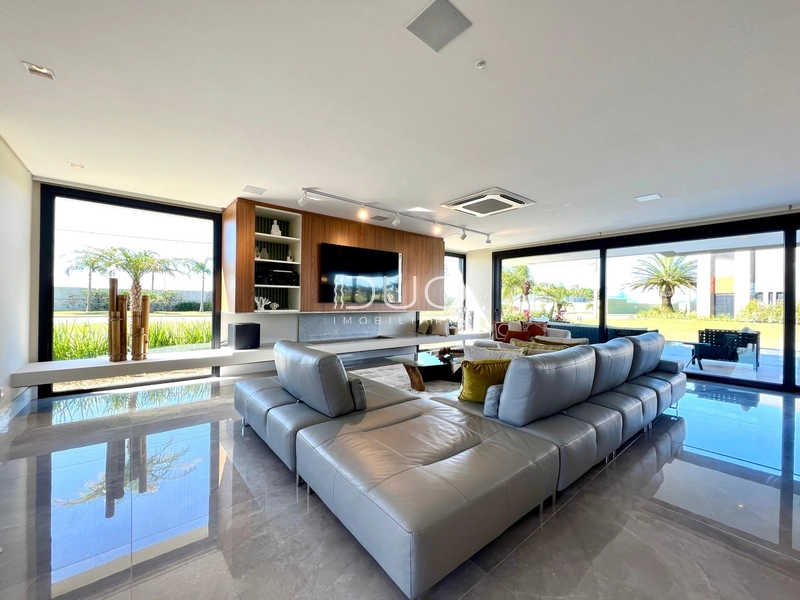 CASA COM 5 DORMITÓRIOS NO CONDOMÍNIO SENSE EM XANGRI-LÁ: 8ª foto da galeria de imagens do imóvel