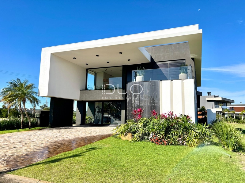 CASA COM 5 DORMITÓRIOS NO CONDOMÍNIO SENSE EM XANGRI-LÁ: 2ª foto da galeria de imagens do imóvel