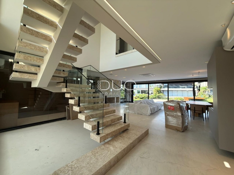 CASA COM 5 DORMITÓRIOS NO CONDOMÍNIO SENSE EM XANGRI-LÁ: 6ª foto da galeria de imagens do imóvel