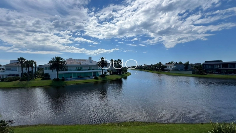 SOBRADO NO CONDOMÍNIO ENSEADA LAGOS EM XANGRI-LÁ: 52ª foto da galeria de imagens do imóvel