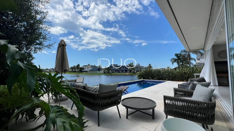 SOBRADO NO CONDOMÍNIO ENSEADA LAGOS EM XANGRI-LÁ: 17ª foto da galeria de imagens do imóvel