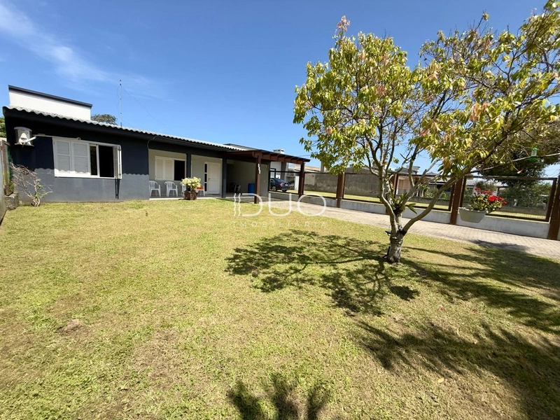 CASA COM 3 DORMITÓRIOS EM XANGRI-LÁ: 3ª foto da galeria de imagens do imóvel