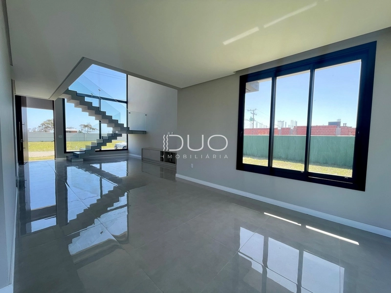 CASA COM 4 DORMITÓRIOS NO CONDOMÍNIO ALLURE EM XANGRI-LÁ: 6ª foto da galeria de imagens do imóvel