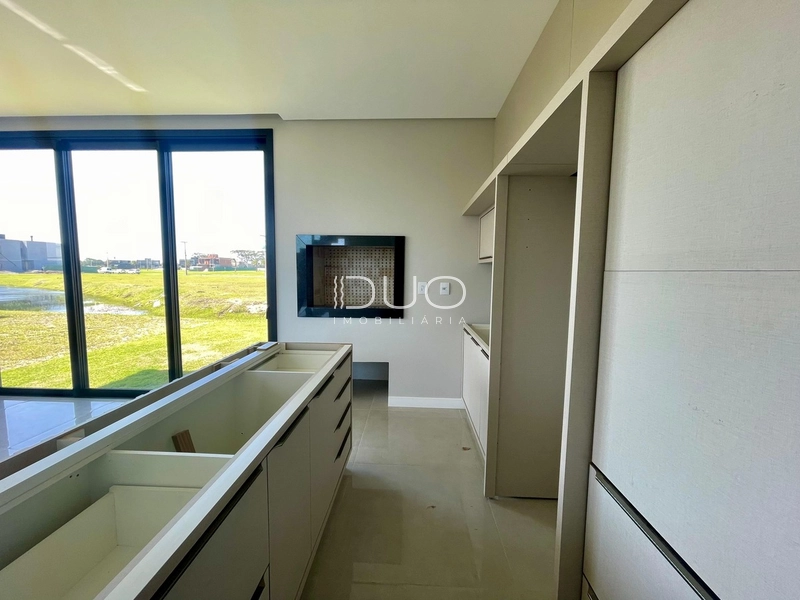 CASA COM 4 DORMITÓRIOS NO CONDOMÍNIO ALLURE EM XANGRI-LÁ: 9ª foto da galeria de imagens do imóvel