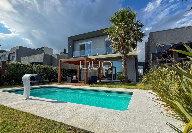 CASA COM 4 DORMITÓRIOS NO CONDOMÍNIO RIVIERA: 20ª foto da galeria de imagens do imóvel