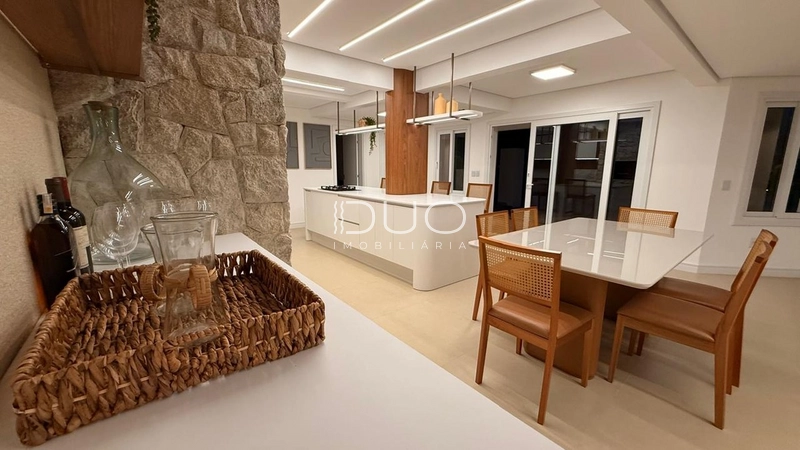 CASA COM 4 DORMITÓRIOS EM XANGRI-LÁ: 10ª foto da galeria de imagens do imóvel