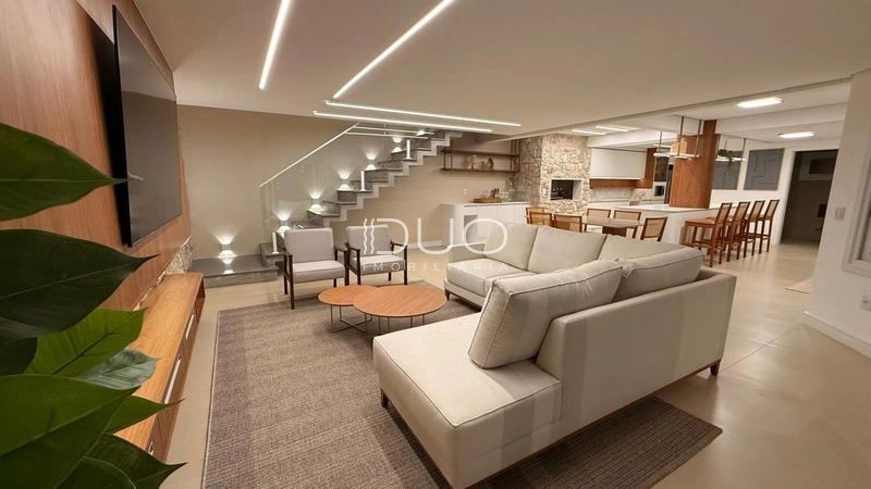 CASA COM 4 DORMITÓRIOS EM XANGRI-LÁ: 7ª foto da galeria de imagens do imóvel