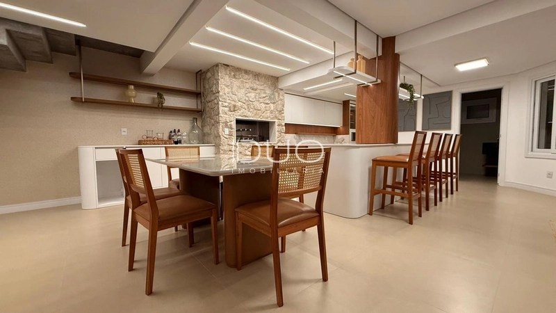 CASA COM 4 DORMITÓRIOS EM XANGRI-LÁ: 8ª foto da galeria de imagens do imóvel