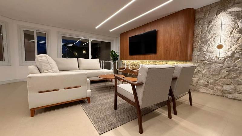 CASA COM 4 DORMITÓRIOS EM XANGRI-LÁ: 5ª foto da galeria de imagens do imóvel