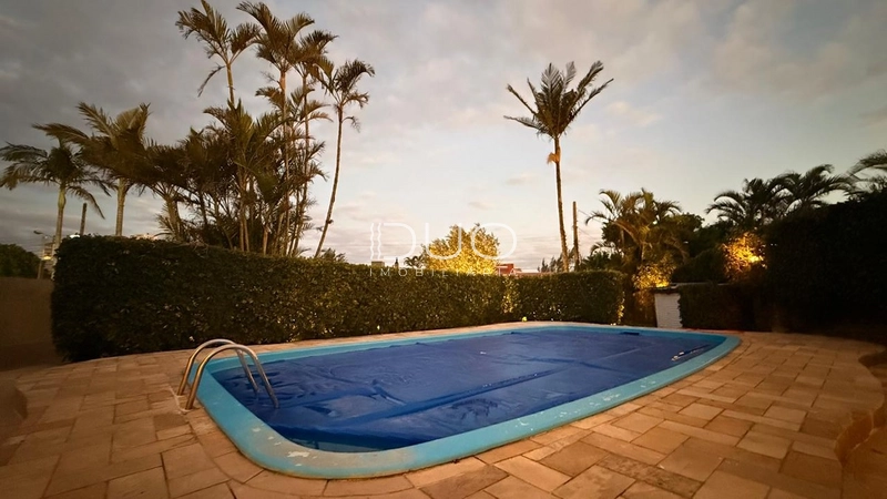 CASA COM 4 DORMITÓRIOS EM XANGRI-LÁ: 3ª foto da galeria de imagens do imóvel