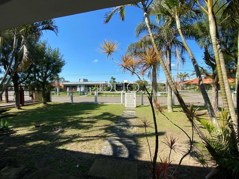 CASA COM 5 DORMITÓRIOS: 2ª foto da galeria de imagens do imóvel