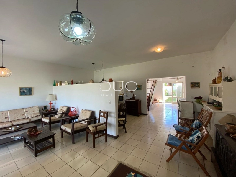 CASA COM 5 DORMITÓRIOS: 5ª foto da galeria de imagens do imóvel