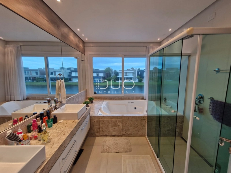 CASA COM 5 DORMITÓRIOS NO CONDOÍNIO ENSEADA LAGOS: 35ª foto da galeria de imagens do imóvel