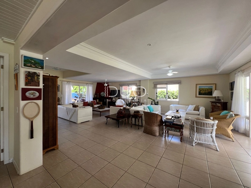 SOBRADO NO CONDOMÍNIO ATLÂNTIDA LAGOS PARK: 6ª foto da galeria de imagens do imóvel