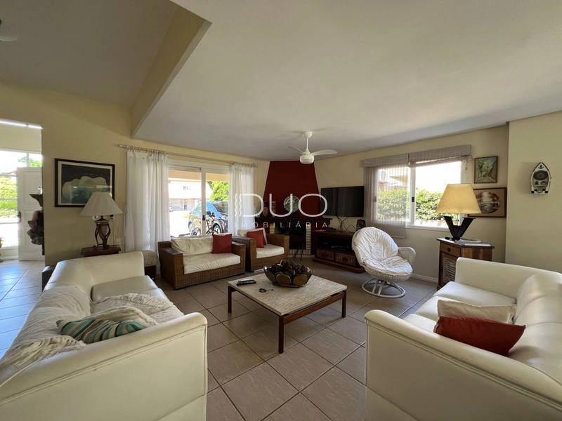 SOBRADO NO CONDOMÍNIO ATLÂNTIDA LAGOS PARK: 7ª foto da galeria de imagens do imóvel