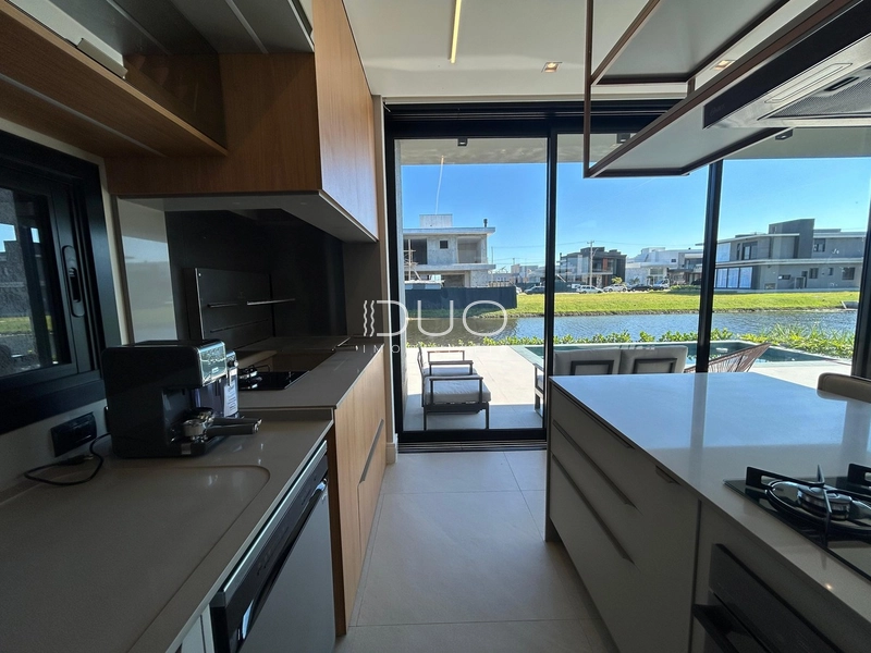 CASA COM 4 DORMITÓRIOS NO CONDOMÍNIO ZEN: 6ª foto da galeria de imagens do imóvel