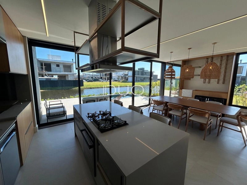 CASA COM 4 DORMITÓRIOS NO CONDOMÍNIO ZEN: 8ª foto da galeria de imagens do imóvel