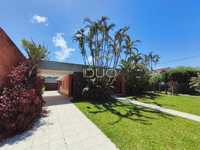 CASA COM 3 DORMITÓRIOS EM XANGRI-LÁ: 2ª foto da galeria de imagens do imóvel